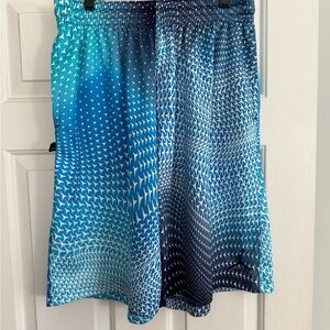 Men’s Blue and White Patterned basketball Shorts